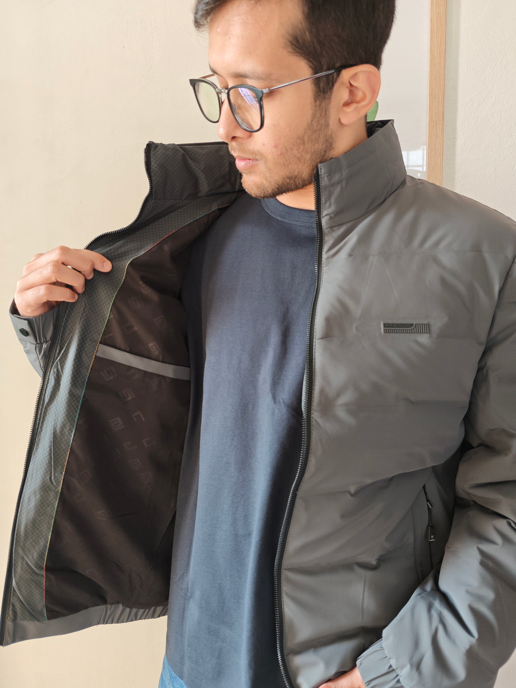 Urban warmth puffer jacket.